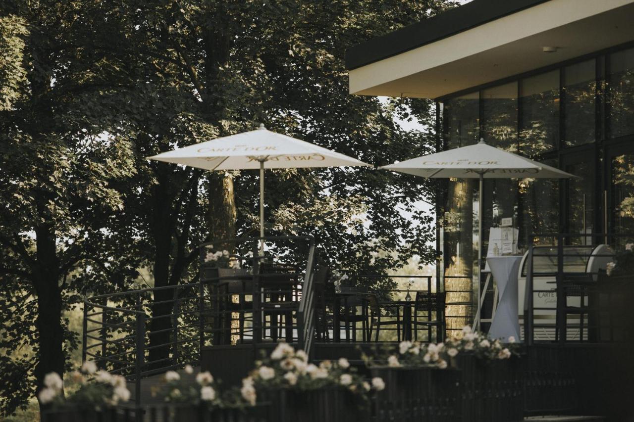 Hotel Zamek Chalupki Exterior photo